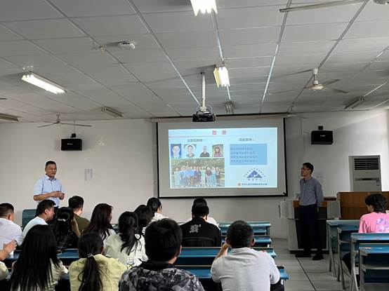 5f2c2c9693e8f38bc35e641bc4d430b